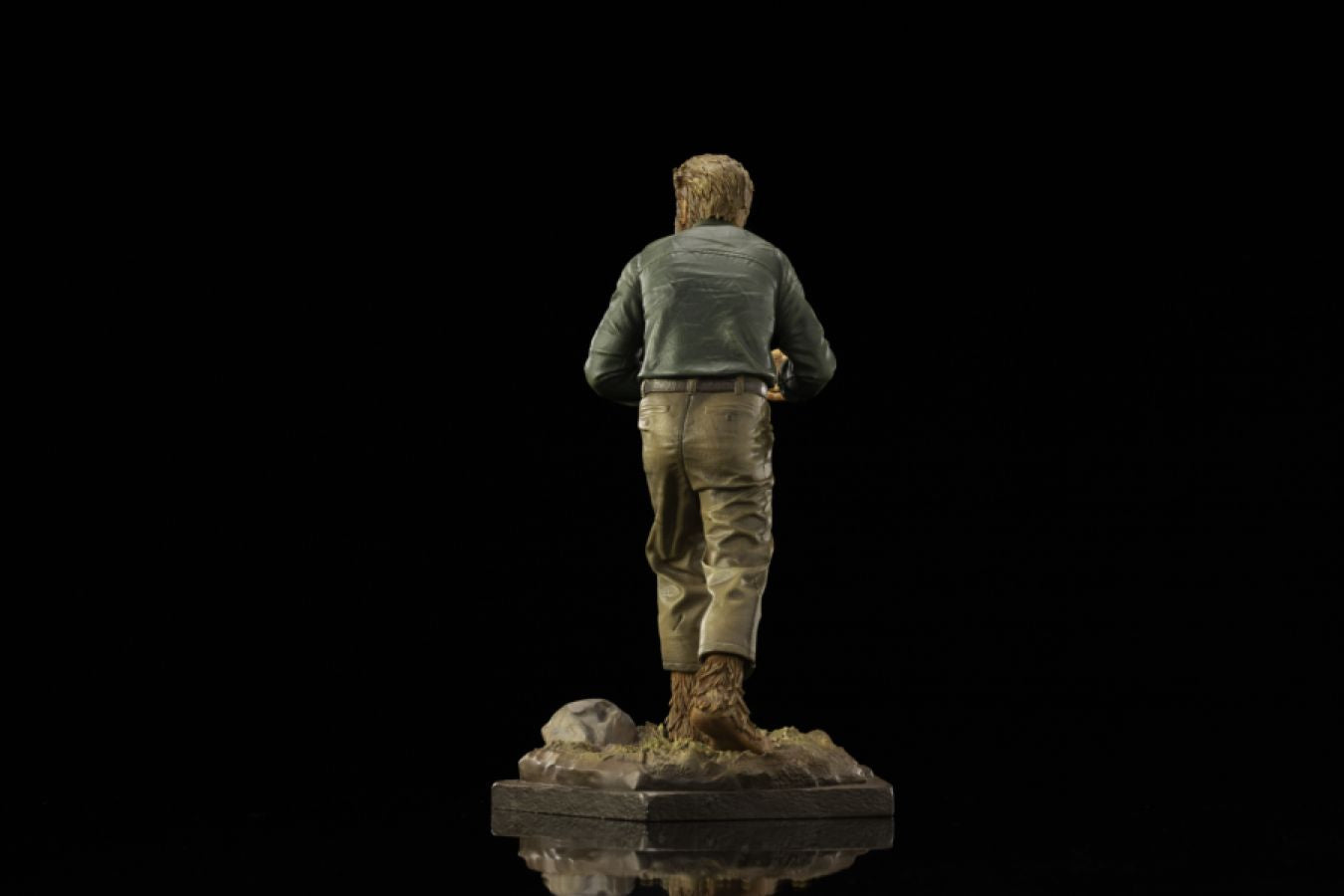 Universal Monsters - Wolf Man 1:10 Scale Statue