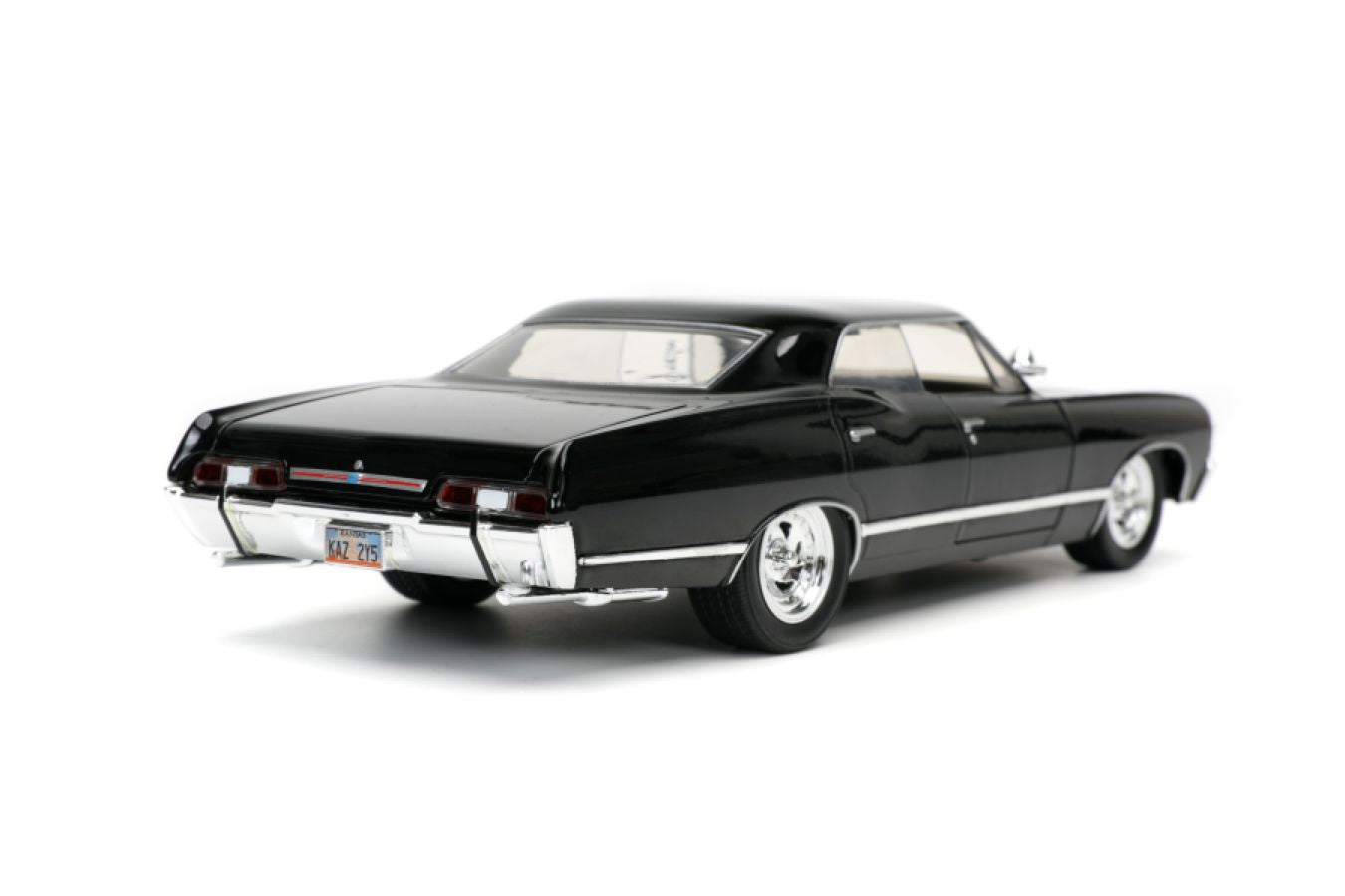 Supernatural - '67 Chevy Impala with Dean 1:24 Scale Hollywood Ride