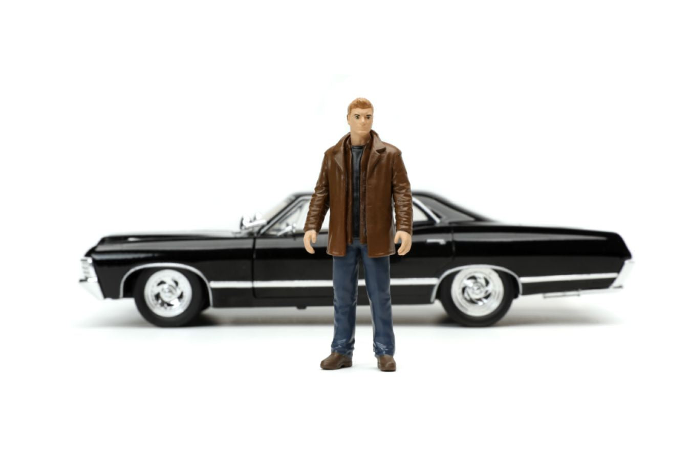 Supernatural - '67 Chevy Impala with Dean 1:24 Scale Hollywood Ride