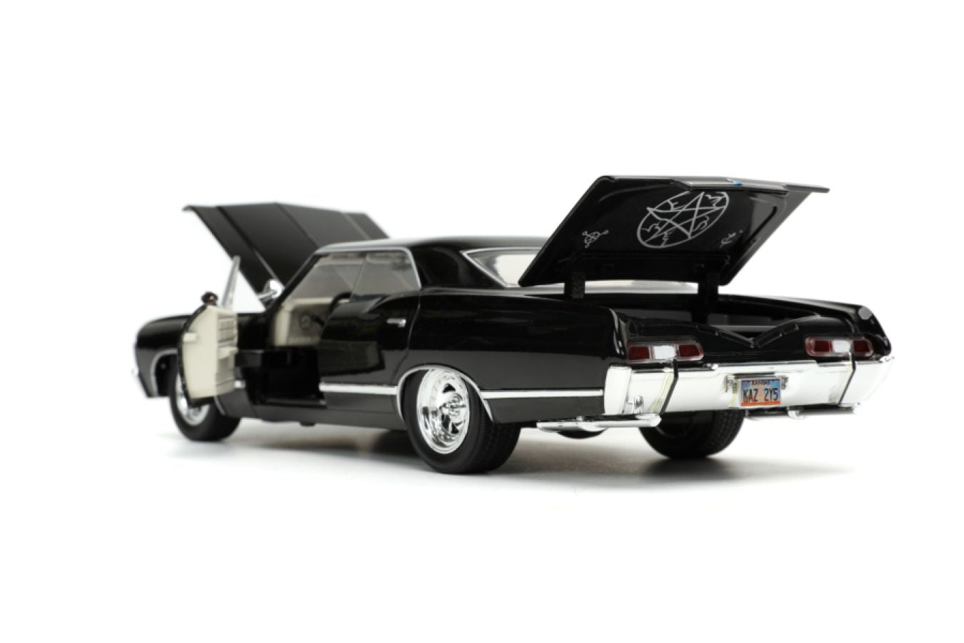 Supernatural - '67 Chevy Impala with Dean 1:24 Scale Hollywood Ride