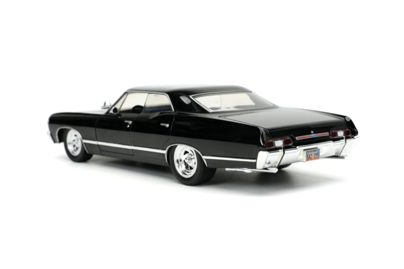 Supernatural - '67 Chevy Impala with Dean 1:24 Scale Hollywood Ride