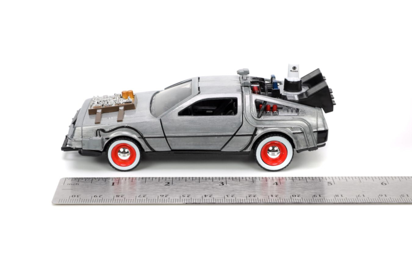 Back to the Future 3 - DeLorean 1:32 Scale