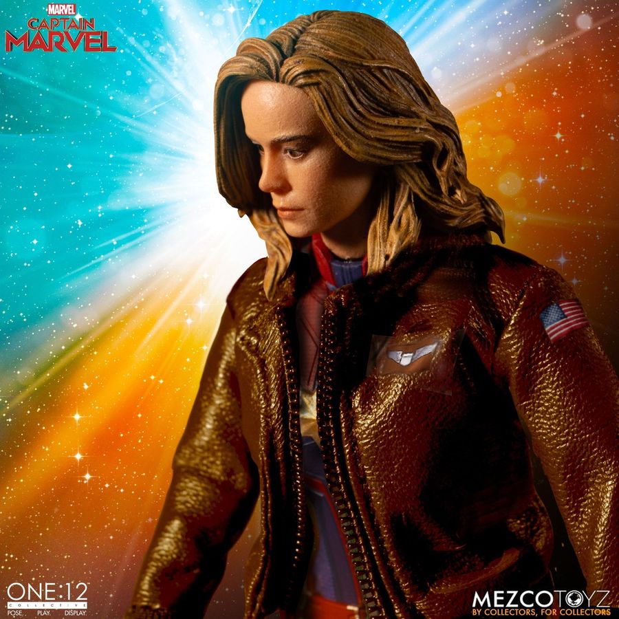 Captain Marvel - Captain Marvel One:12 Collective Action Figure - Ozzie Collectables