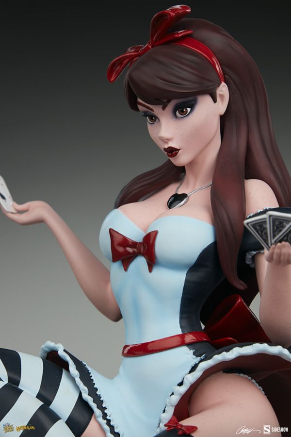Fairytale Fantasies - Alice in Wonderland Game of Hearts Statue