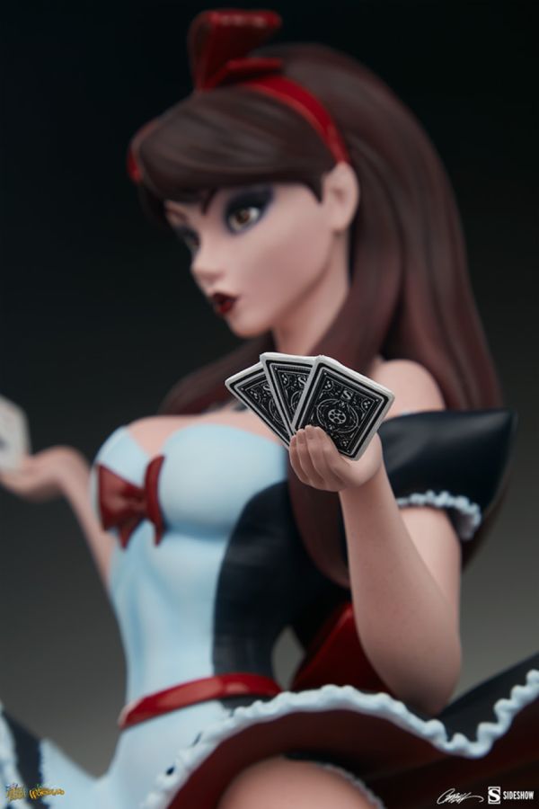 Fairytale Fantasies - Alice in Wonderland Game of Hearts Statue