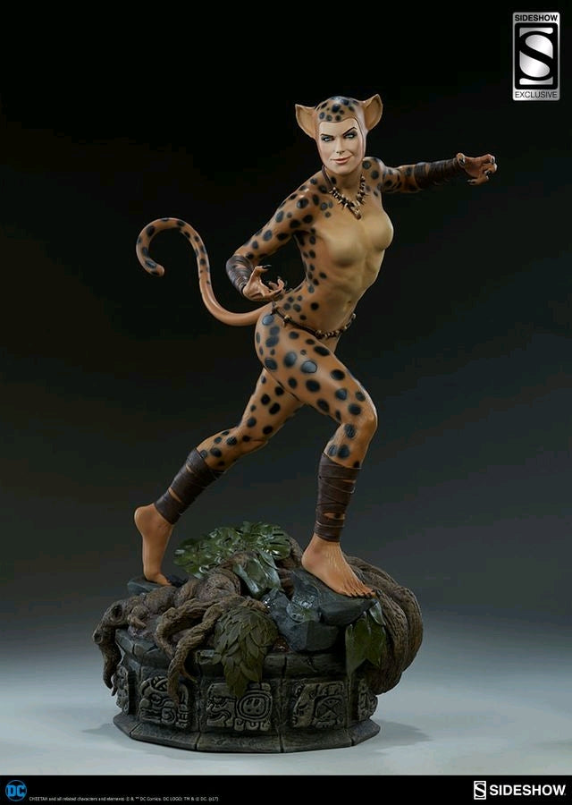Wonder Woman - Cheetah Premium Format Statue Exclusive - Ozzie Collectables