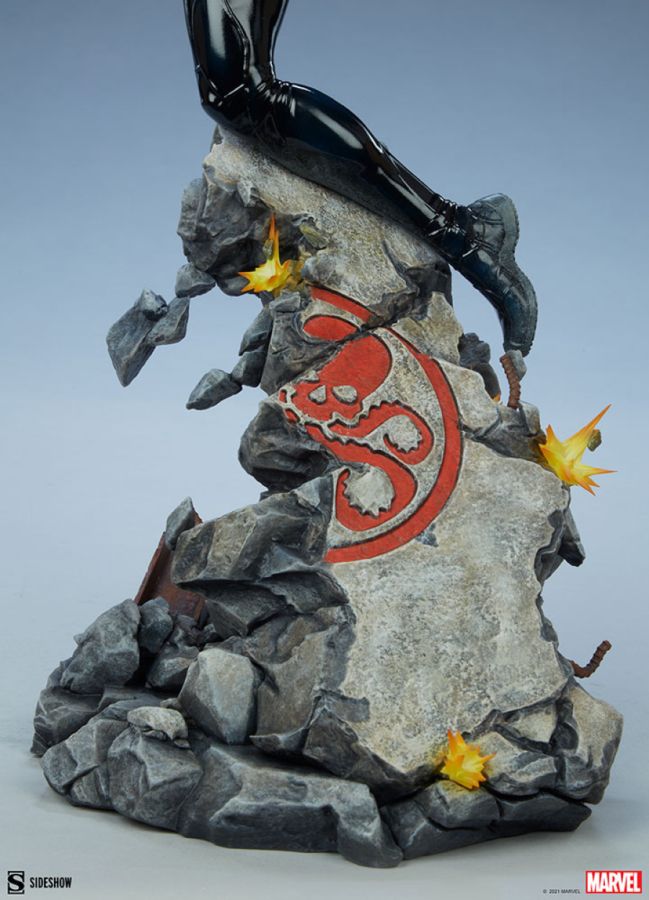 Marvel Comics - Black Widow Premium Format Statue