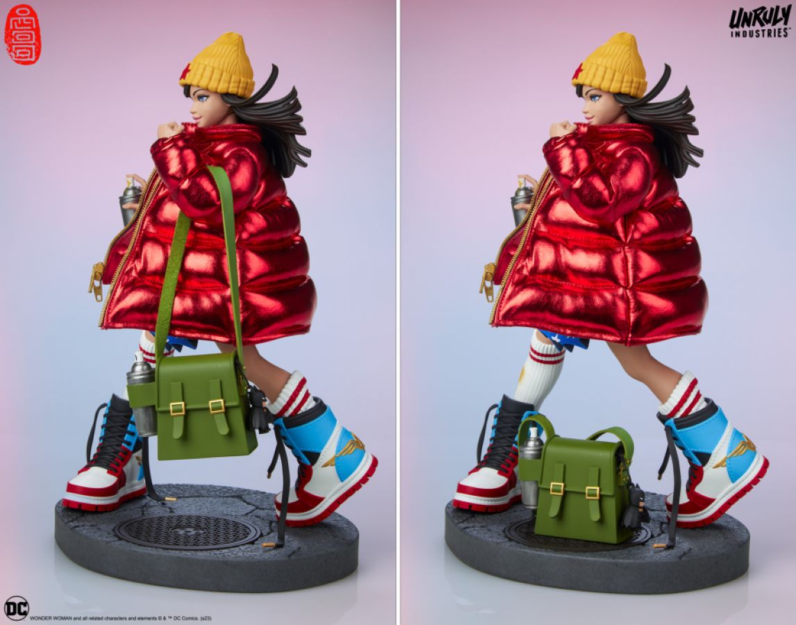 DC Comics - Hype Girl (Wonder Woman) Designer Statue