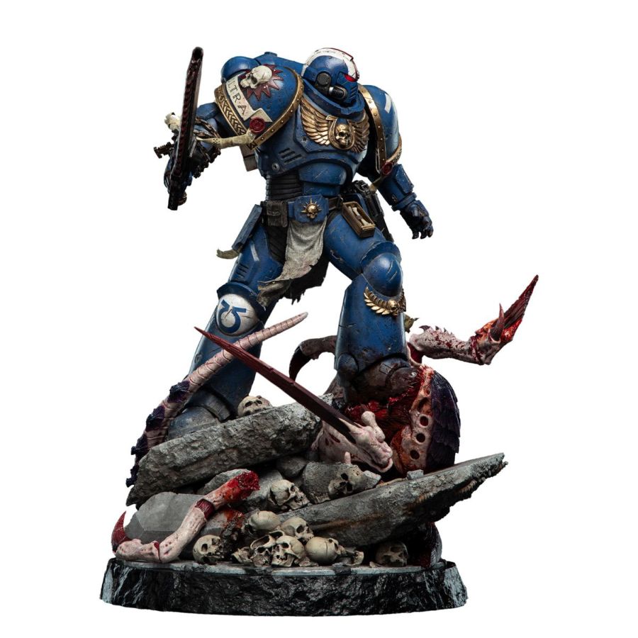 Warhammer 40,000 - Lieutenant Titus Battleline Edition 1:6 Statue